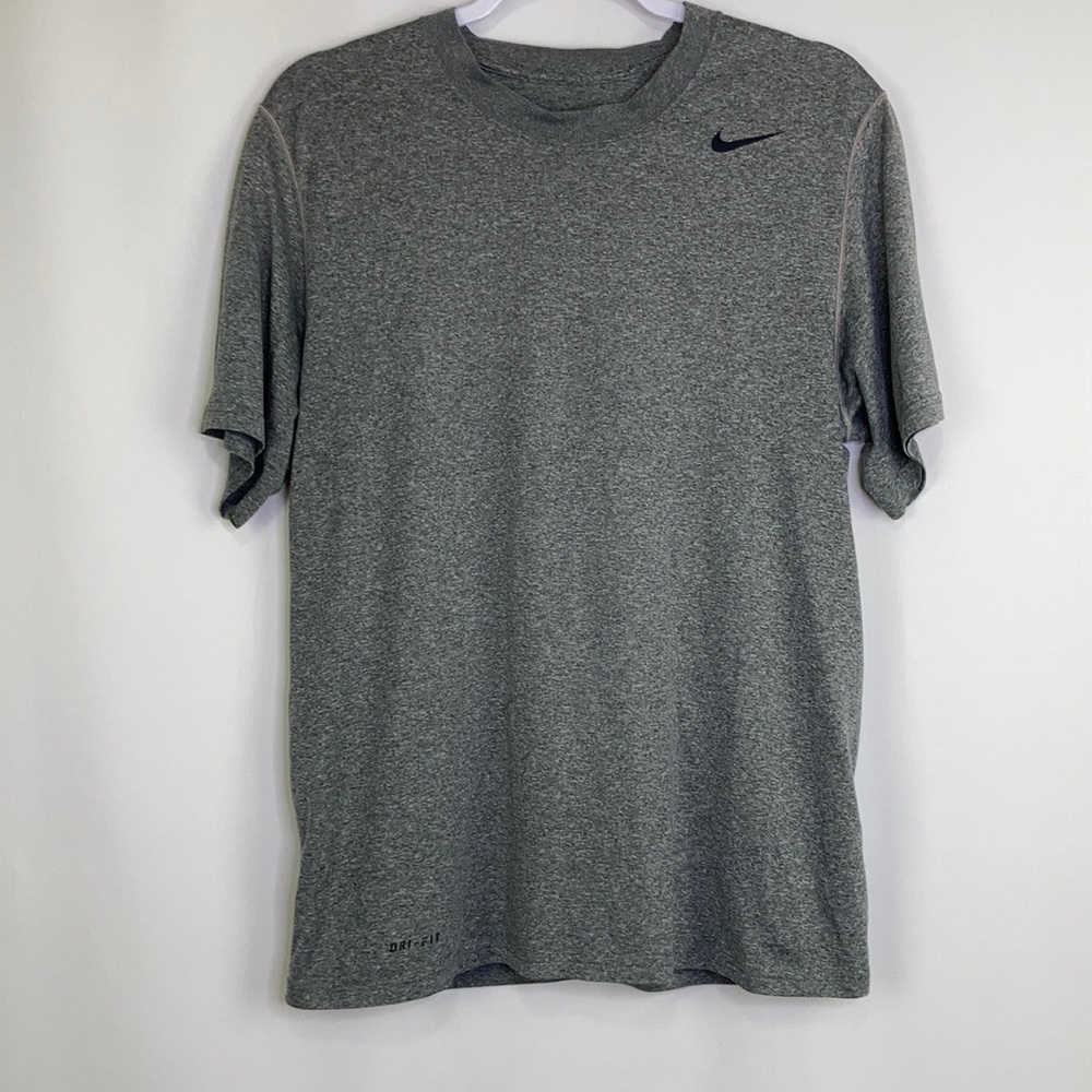 Nike Men’s Dri-Fit Short Sleeve T-Shirt
